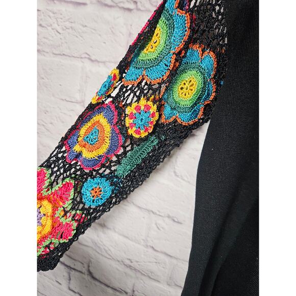 Joseph A.  Black Knit Top with Colorful Crochet 3/4 Sleeves Sz Medium Silk Blend - Picture 6 of 7